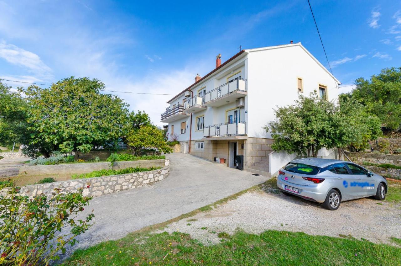Apartment Ivanka Banjol Exterior photo